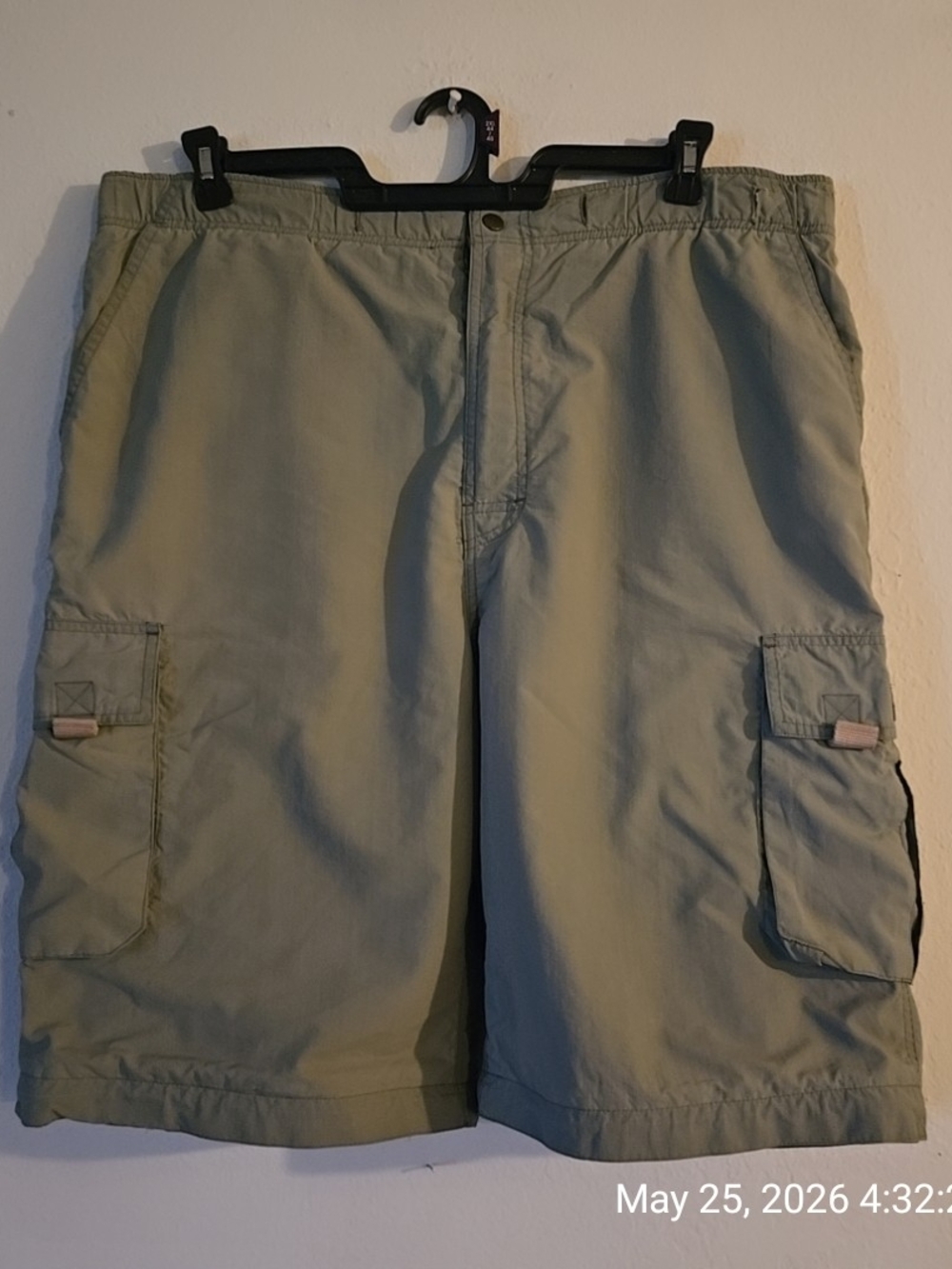 Men's Cargo Shorts - Olive Green